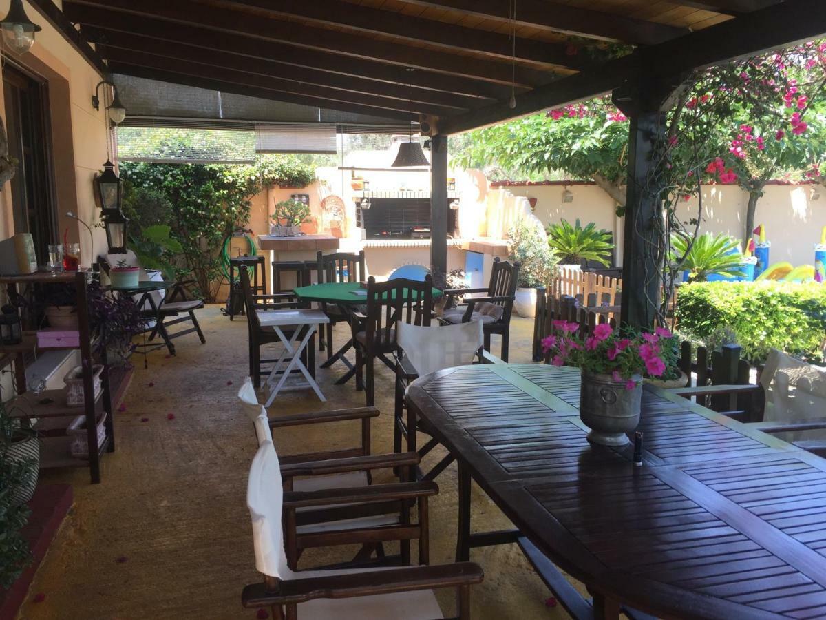 Rafina Great Feeling Villa Bagian luar foto