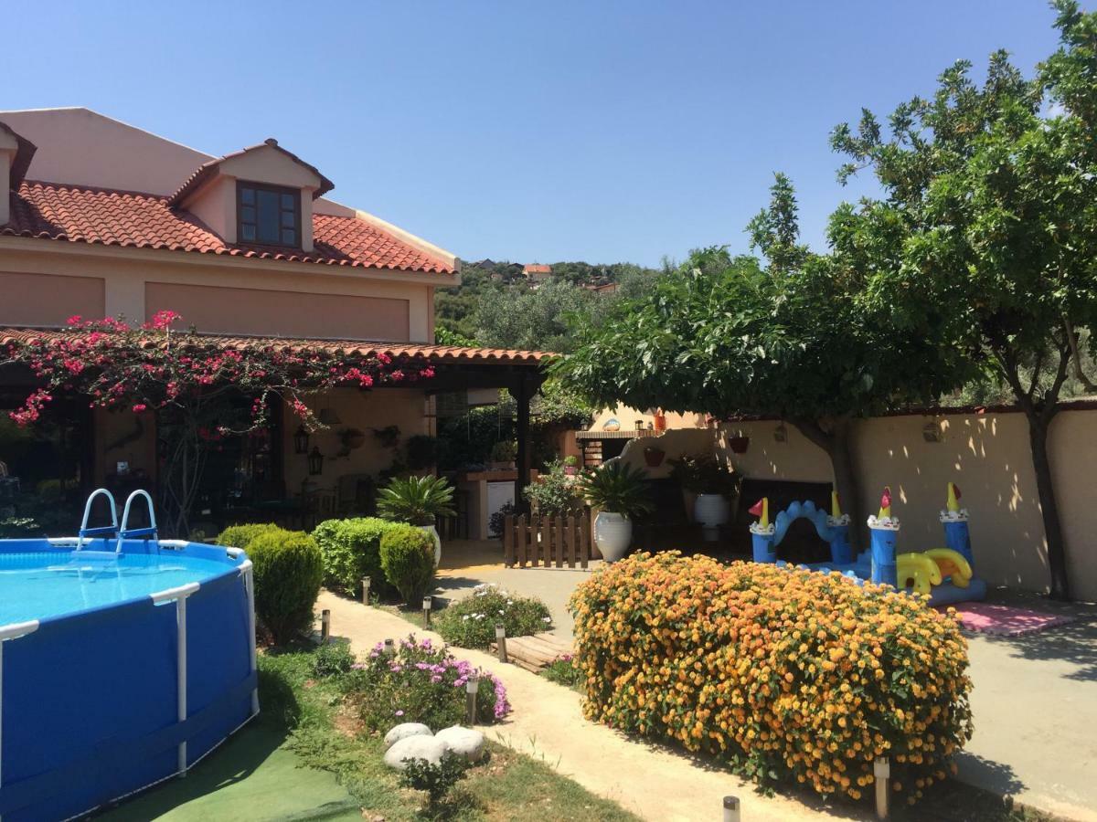 Rafina Great Feeling Villa Bagian luar foto
